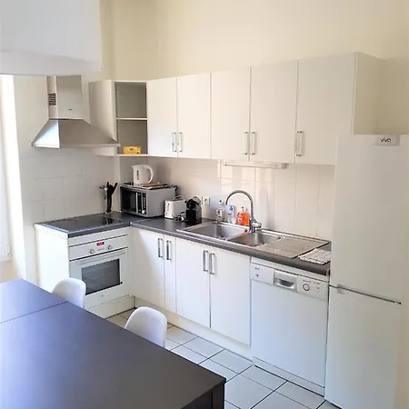 Appartamento Cours Langlet - Vue Sur La Place Lobet - 1c