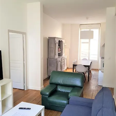 Cours Langlet - Vue Sur La Place Lobet - 1c Appartamento Reims